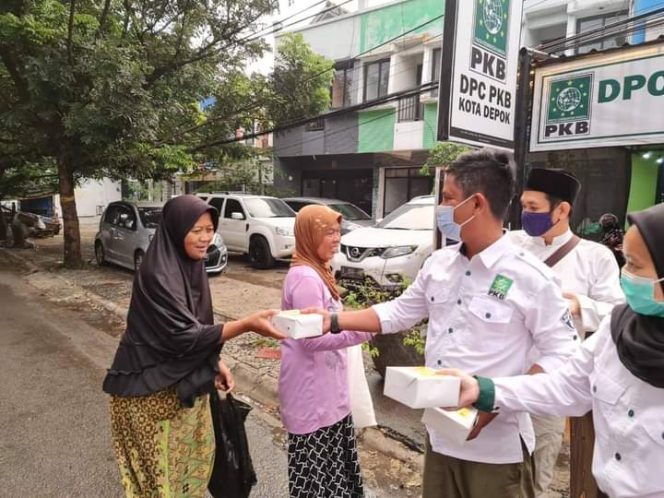 
					Gerakkan Sektor UMKM PKB Depok Aplikasikan Food Bank