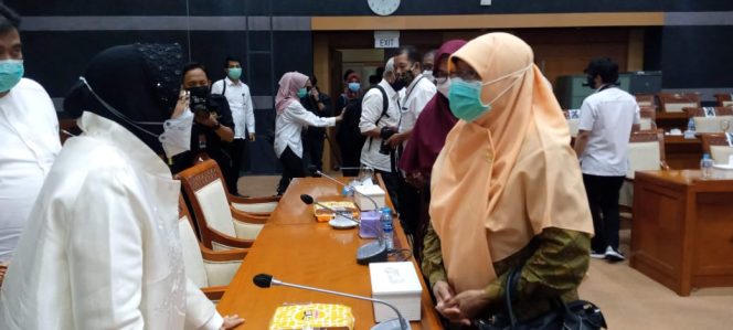 
					Rapat Dengan Mensos, Nur Azizah: Bansos Harus Tepat Sasaran, Segera Tuntaskan Pemutakhiran DTKS!