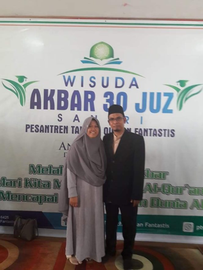 
					Pemilik Yayasan Ustat Ahmad Yasin dan Istri