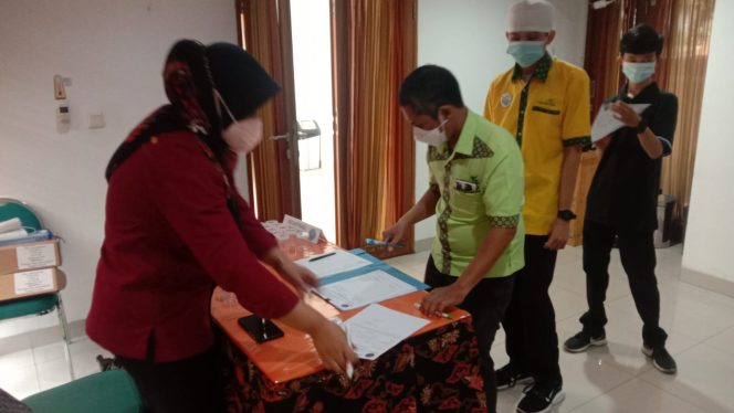 
					Puluhan Pegawai Wisma Hijau Lakukan Tes Urine Oleh BNN Depok