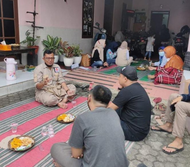 
					Warga RW 04 Kelurahan Pancoran Mas Dapatkan Sosialisasi Kepedulian Lingkungan Dari Aleg PKS Depok Imam Musanto