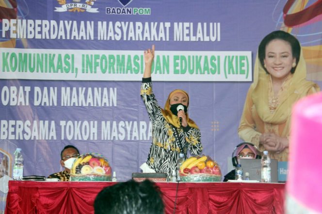 
					Gelar Sosialisasi, Anggota Komisi IX DPR RI Wenny Haryanto Harap Para Pemakai Kosmetik Cek Kemasan Barang