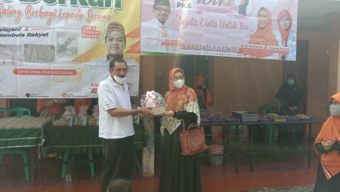 
					Aleg PKS Jabar Iin Nur Fatinah Hadiri Kegiatan Gerakan Nasional Cinta Sejuta Ibu