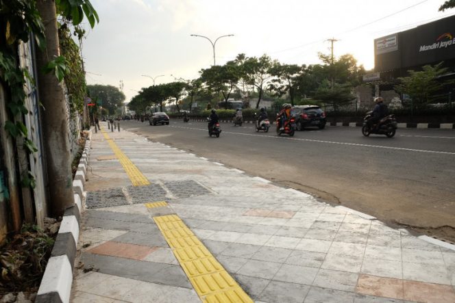 
					Trotor Segmen I yang dibangun Pemerintah Kota (Pemkot) Depok di sepanjang Jalan Margonda Raya. (Foto: Diskominfo).