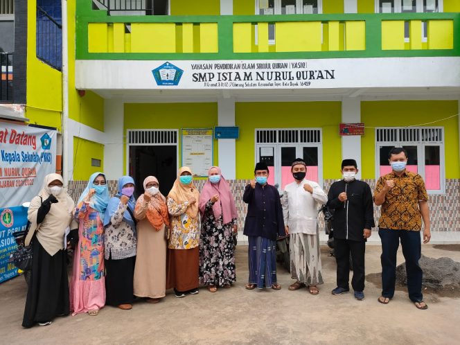 
					Nur Azizah Salurkan Bantuan Sanitasi Kemenag Untuk Pesantren Yatim Dhuafa di Depok