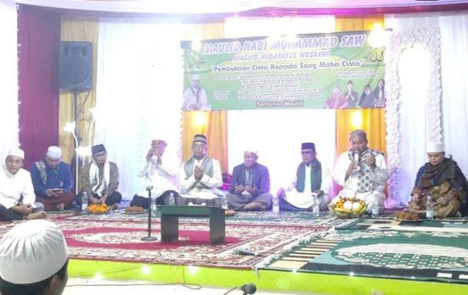 
					Hadiri Maulid Nabi di Masjid Hidayatul Husaini, Aleg PKS Depok Ade Supriyatna Apresiasi Masyarakat yang Hadir