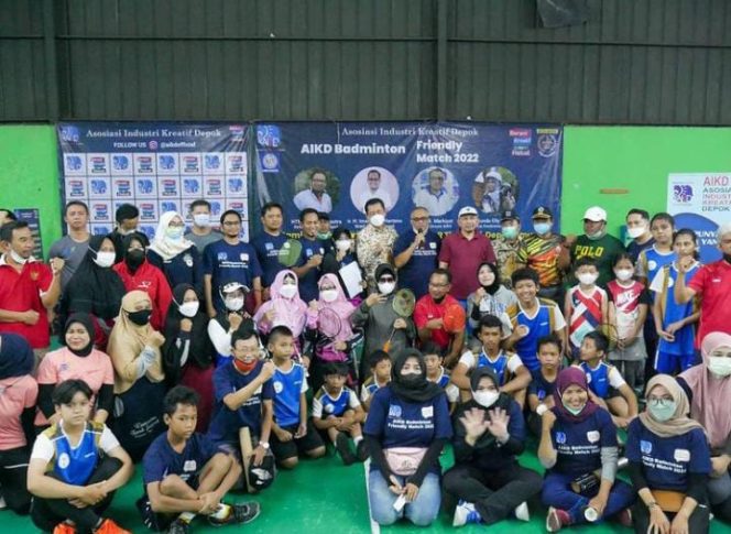 
					Gelar Pertandingan Persahabatan  Badminton, Aleg PKS Depok Ade Supriyatna Apresiasi Pengurus AIKD