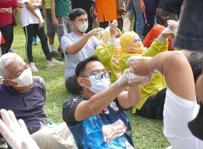 
					Hadiri Gebyar Kumpul Warga RW 09 Komplek Koperasi, Aleg PKS Depok Ade Supriyatna Apresiasi Ketua RW dan Katar Setempat