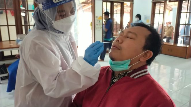 
					Cegah Klaster Sekolah, SIT Nurul Fikri Dites Swab Antigen