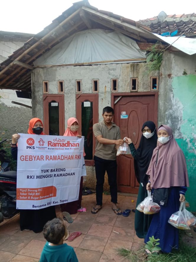 
					Dapat Bantuan Sembako, Rumah Warga di Cilangkap “DiGerebek Rumahnya” Oleh RKI PKS