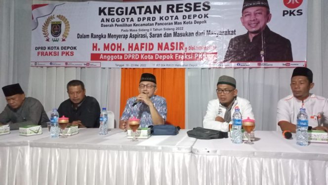 
					Aleg PKS Depok Hafid Nasir Gelar Reses Masa Sidang II di RW 001 Kelurahan Depok Kecamatan Pancoran Mas
