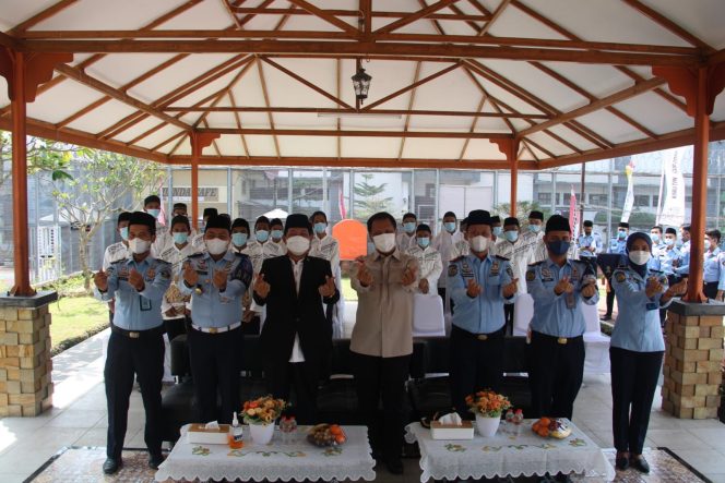 
					Hari Raya Idul Fitri, Ratusan Narapidana di Rutan Kelas I Depok Dapat Remisi