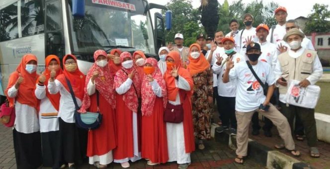 
					DPC PKS Cipayung Depok Hadiri Milad 20 Tahun PKS di Istora Senayan