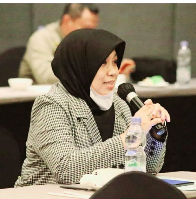 
					<em>Aleg PKS Depok, Farida Rachmayanti : Perwal No. 13 Tahun 2021 Harus Diketahui dan Dipahami Warga</em>