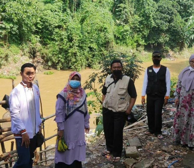 
					Pengurus RW 14 Laporkan Tebing Rawan Longsor, Anggota DPRD Depok FPKS Farida Rachmayanti Segera Tinjau Lokasi