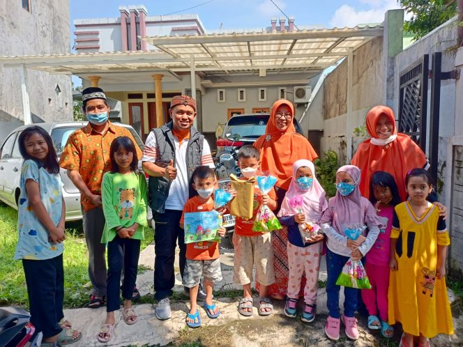 
					<em>Ketua DPC PKS Sukmajaya Bang Dayat menghadiri peringatan Hari Keluarga Nasional & Hari Anak Nasional (HAN) di Tirtajaya</em>