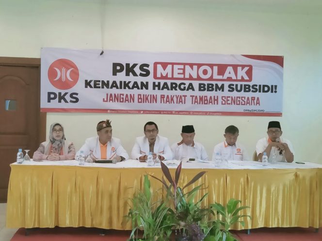 
					Gelar Konferensi Pers, PKS Kota Depok Tolak Kenaikan Harga BBM Subsidi & Desak&nbsp; Presiden&nbsp; Membatalkannya