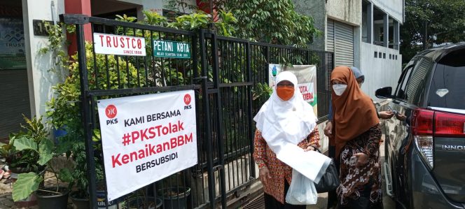 
					Nur Azizah: Kenaikan Harga BBM Mencekik Rakyat Kecil, BLT BBM Bukan Solusi