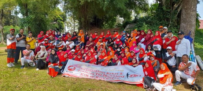 
					<em>Silaturahim Akbar & Training For Instruktur Komunitas Senam Nusantara (KSN) se Depok</em>