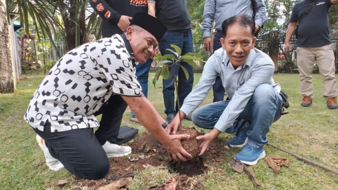 
					Raja Gas Depok Ajak Warga Lestarikan Lingkungan