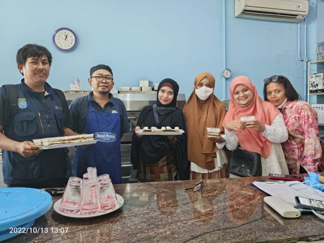 
					Peserta Wirausaha Baru Kelurahan Sukmajaya Mendapatkan Pelatihan Pembuatan Cake dari Perusahaan Ternama