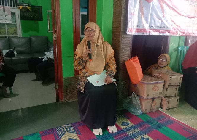 
					Gelar Reses Dirangkai Sembako Murah dan Pengobatan Gratis, Warga: Nur Azizah Tamhid Sangat Peduli