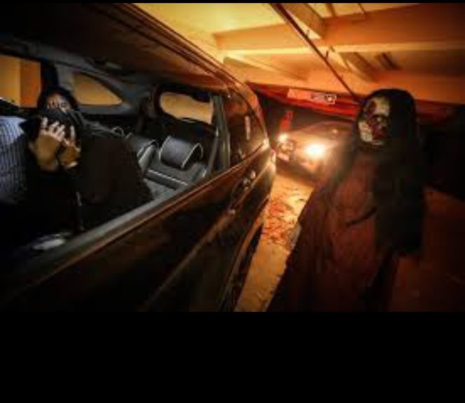 
					Selesaikan Misi Rahasia, Uji Nyali di Wahana Rumah Hantu Pesona Square