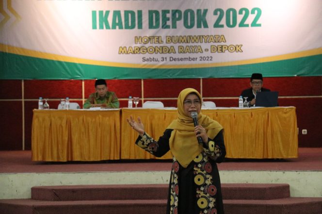 
					Diikuti Ratusan Pasutri Muda, IKADI Depok Gelar Seminar Ketahanan Keluarga