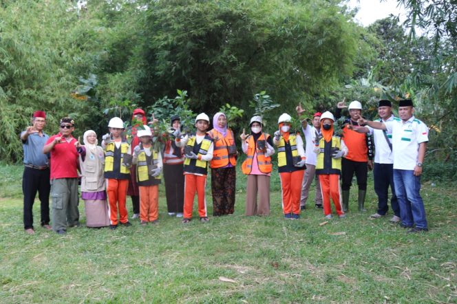 
					SIBER SUNGAI KRUKUT<br>PESAN HARMONI GONG SI BOLONG UNTUK KELESTARIAN ALAM