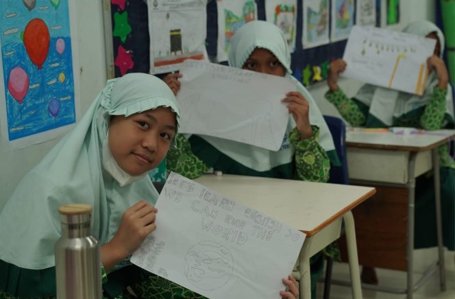 
					Asah Berbahasa Inggris Melalui NF English Competition