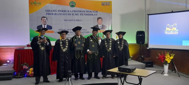 
					Gigih Tuntut Ilmu, Bambang Sutopo Raih Gelar Doktor Dari Universitas Islam Nusantara Bandung