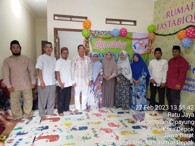 
					Tempat Belajar Gratis, Komunitas Sedekah Jumat Depok Melauncing Rumah Quran Fastabiqul Khairat