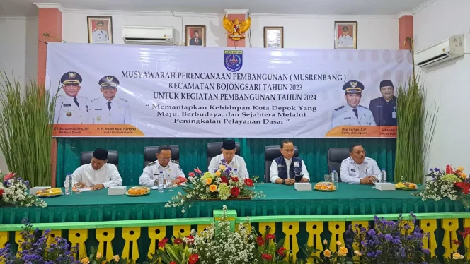 
					Pelaksanaan Musrenbang Kecamatan Bojongsari pada Rabu (08/02) lalu di aula Kantor Kecamatan Bojongsari, Rabu (08/02/23). (Foto : Istimewa).