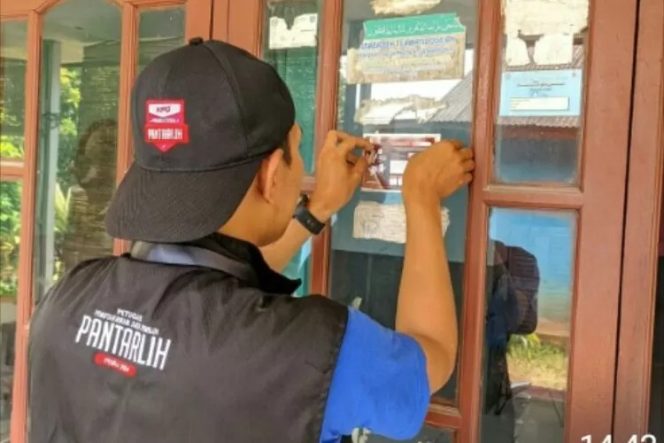 
					KPU Depok Imbau Warga Akses cekdptonline.kpu.go.id Untuk Informasi Daftar Pemilih di Pemilu 2024