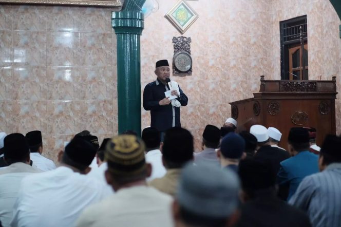 
					Wali Kota Depok Tarling di Masjid Jami Al-Aula Sambil Sosialisasikan Program Pemkot