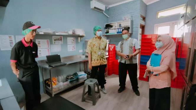 
					Dinkes Depok Lakukan Pengawasan dan Pembinaan Tempat Pengolahan Pangan