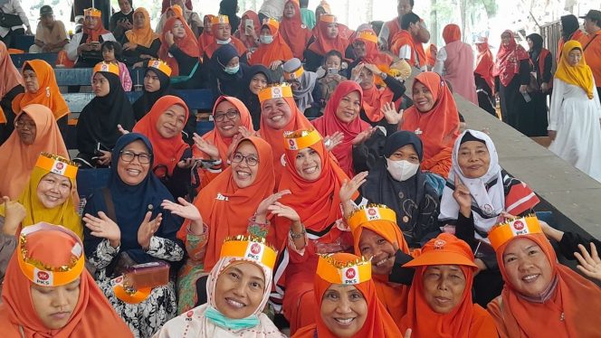 
					Iin Nur Fatinah Hadiri Halalbihalal DPC PKS Cilodong, Sampaikan Pesan Semangat Dalam Kebersamaan