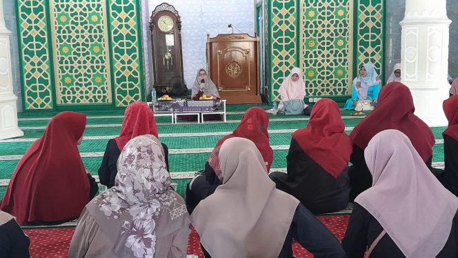 
					Hadiri Halalbihalal Komunitas Bebas Buta Huruf Al-quran, Iin Nur Fatinah Apresiasi Guru Mengajar Tanpa Pandang Usia