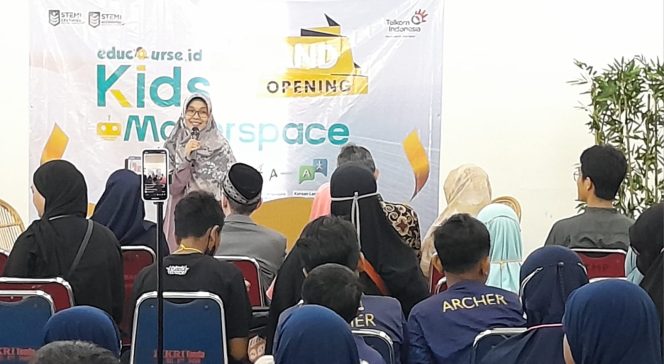 
					Iin Nur Fatinah Hadiri Grand Opening Kids Markerspace Kota Depok