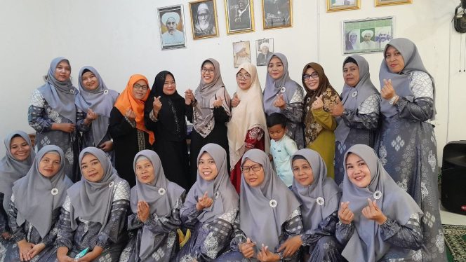
					Hadiri Pembukaan Majelis Taklim Keluarga Sakinah, Iin Nur Fatinah : Wadah Menuntut Ilmu Para Ibu