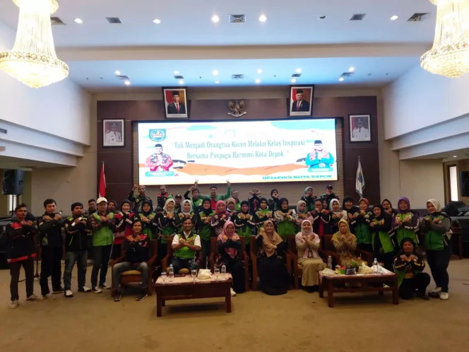 
					Puluhan pengemudi ojol mengikuti Kelas Inspirasi di Aula lantai 10, Gedung Dibaleka II, Senin (12/06/23). (Foto: Diskominfo).