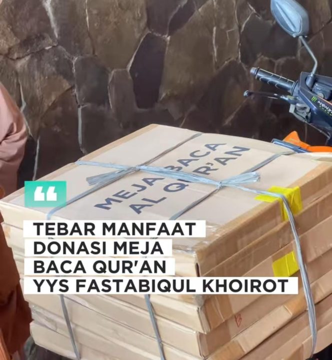 
					Anggota DPRD Depok FPKS Ade Firmansyah Donasi Meja Baca Quran