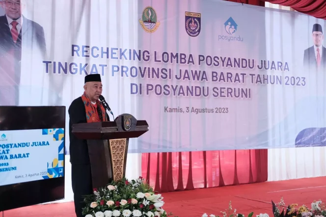 
					Wali Kota Depok, Mohammad Idris membuka acara Klarifikasi Lapangan Lomba Posyandu Juara tingkat Provinsi Jawa Barat (Jabar) tahun 2023 di Posyandu Seruni RW 14, Kelurahan Pondok Petir, Kecamatan Bojongsari. (Foto : JD01/Diskominfo)