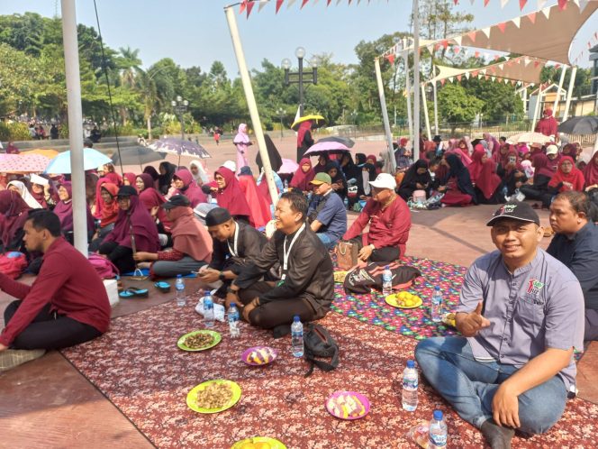
					Menuju Kemerdekaan Berdakwah dan Mempererat Tali Ukhuah Melalui One Day One Juz