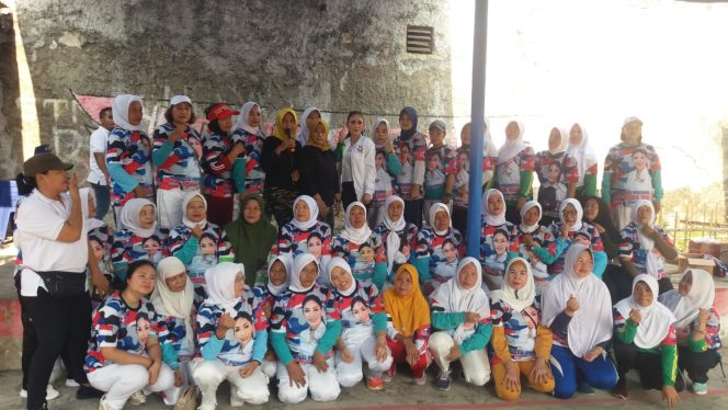 
					Calon Anggota DPRD Depok Cut Afrida Yani  Disambut Antusias Warga RW. 19 Abadijaya, Kec. Sukmajaya