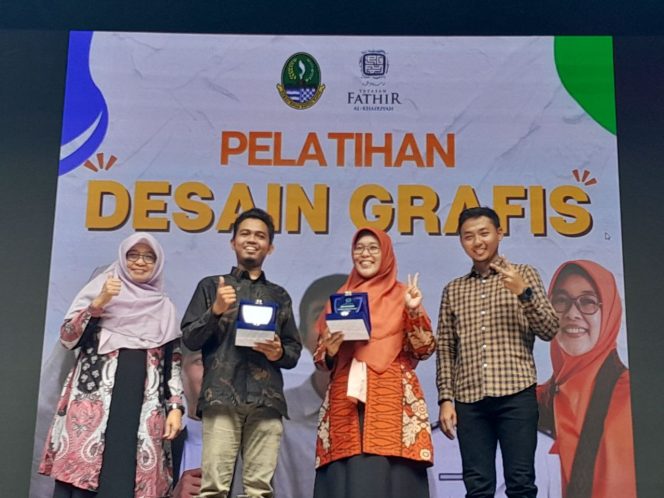 
					Hadiri Pelatihan Desain Grafis Millenial, Iin Nur Fatinah Beri Semangat Anak Muda Untuk Terus Belajar