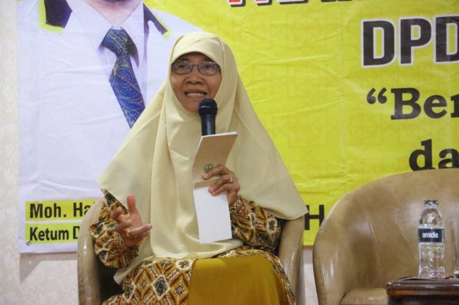 
					Nur Azizah Tamhid Prihatin Terhadap Degradasi Moral Bangsa Akibat Propaganda LGBT dan Pergaulan Bebas