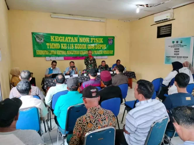 
					Foto: Dokumentasi Kodim 0508/Depok. Penyuluhan budidaya ikan lele di Kelurahan Cipayung Jaya, Kecamatan Cipayung, Selasa (10/10/23).