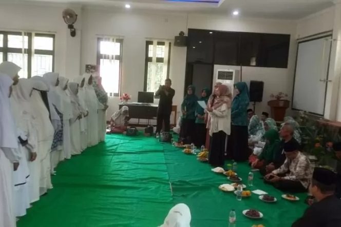 
					Elly Farida Lantik Pengurus Forum Majelis Ta’lim Tapos