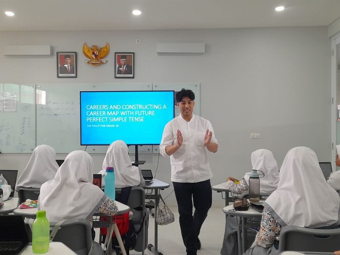 
					SMAIT Al Haraki Hadirkan Native Speaker Untuk Tingkatkan Kemampuan Bahasa Inggris